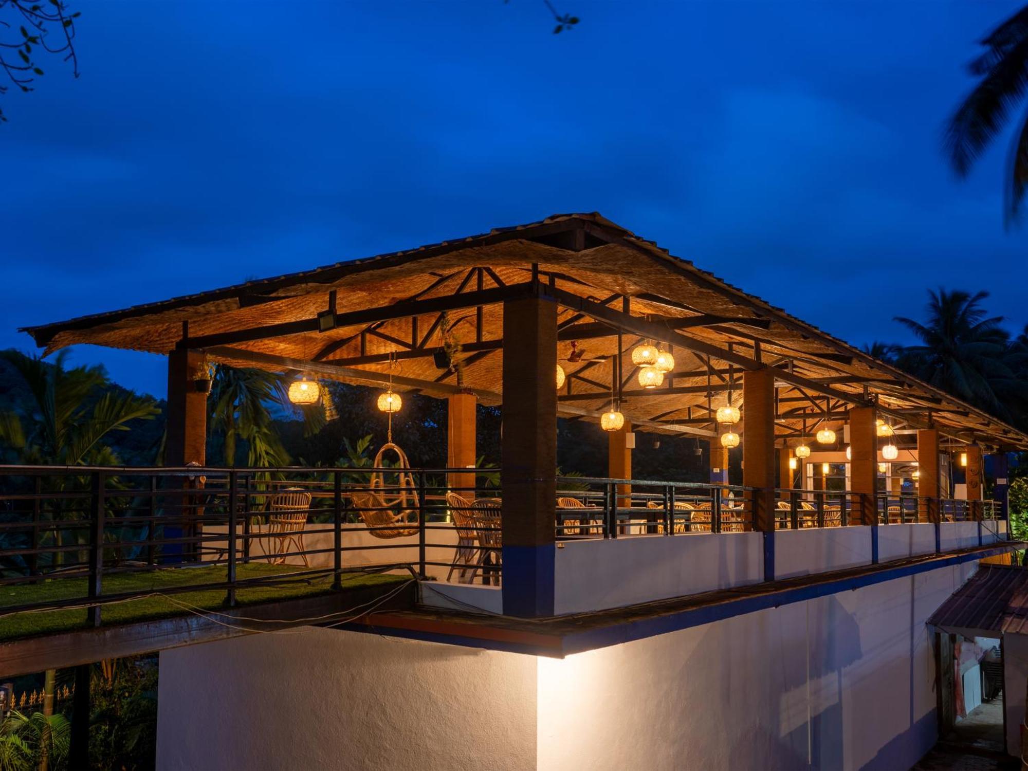 Madpackers Goa Anjuna - Bar Extérieur photo