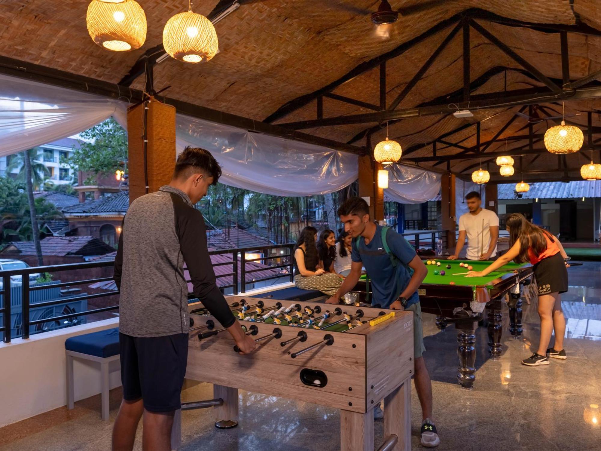 Madpackers Goa Anjuna - Bar Extérieur photo