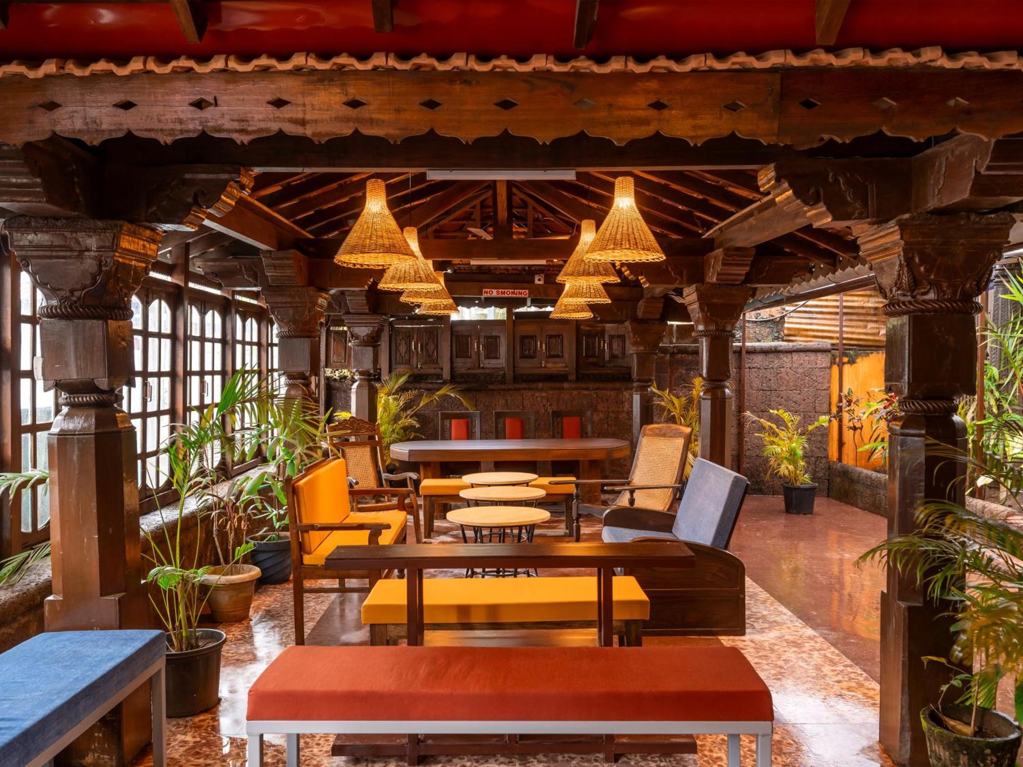 Madpackers Goa Anjuna - Bar Extérieur photo