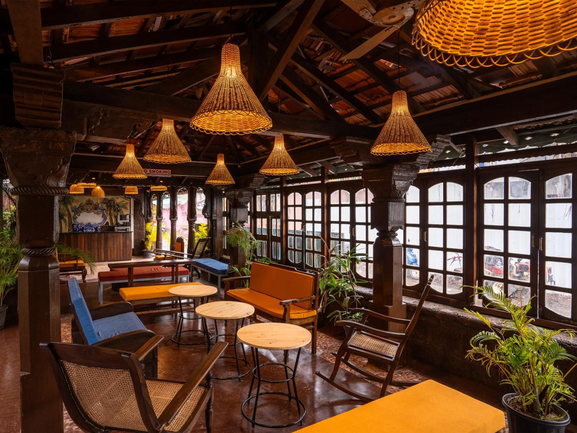 Madpackers Goa Anjuna - Bar Extérieur photo