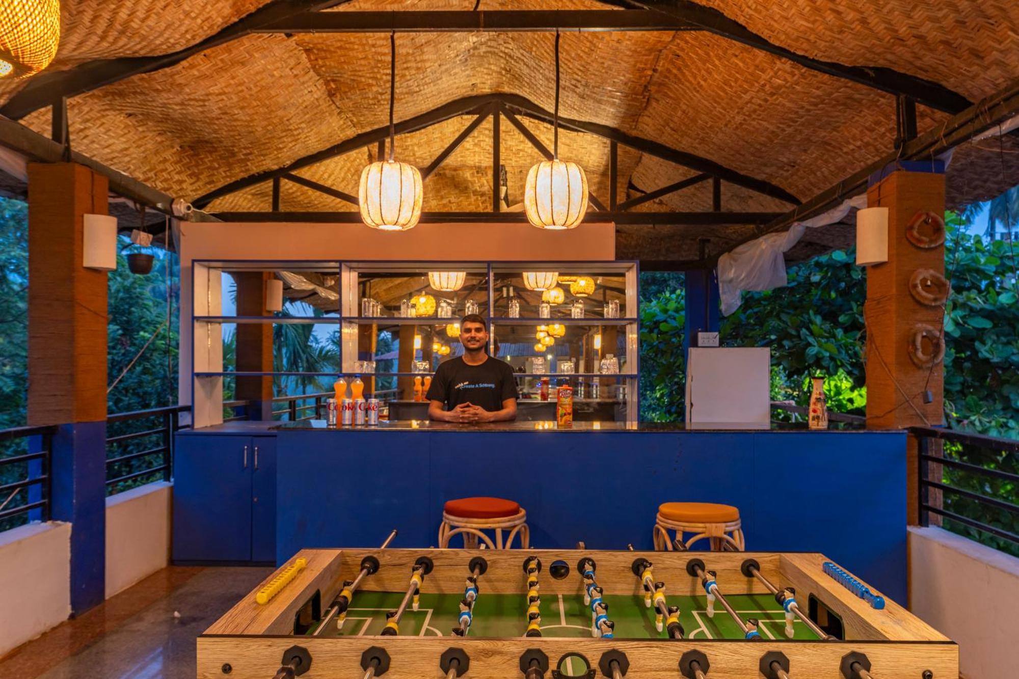 Madpackers Goa Anjuna - Bar Extérieur photo