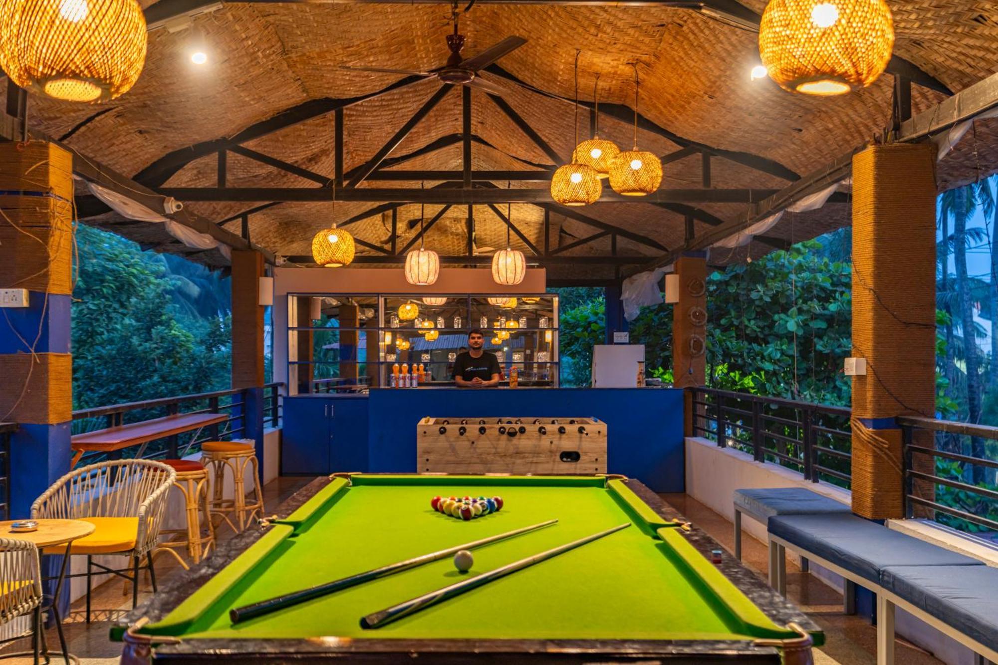 Madpackers Goa Anjuna - Bar Extérieur photo