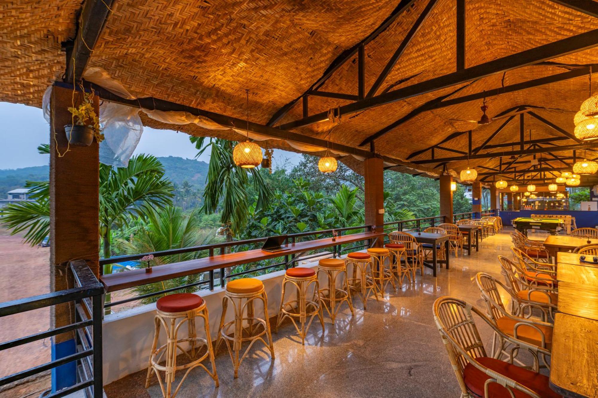 Madpackers Goa Anjuna - Bar Extérieur photo